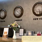 Opera 4* Тирана