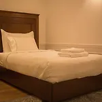 Opera 4* Тирана