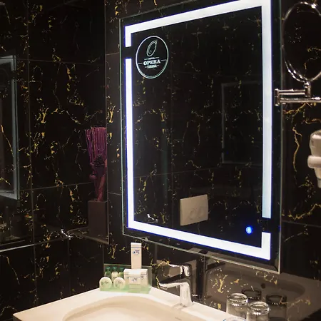 Opera 4* Tirana