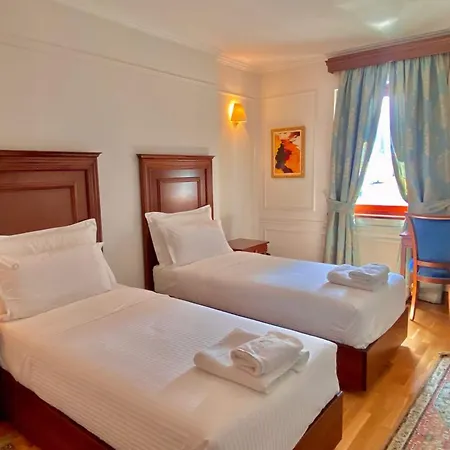Opera Otel Tiran