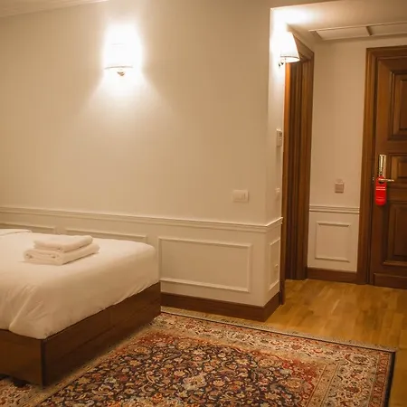 Opera Hotel 4*